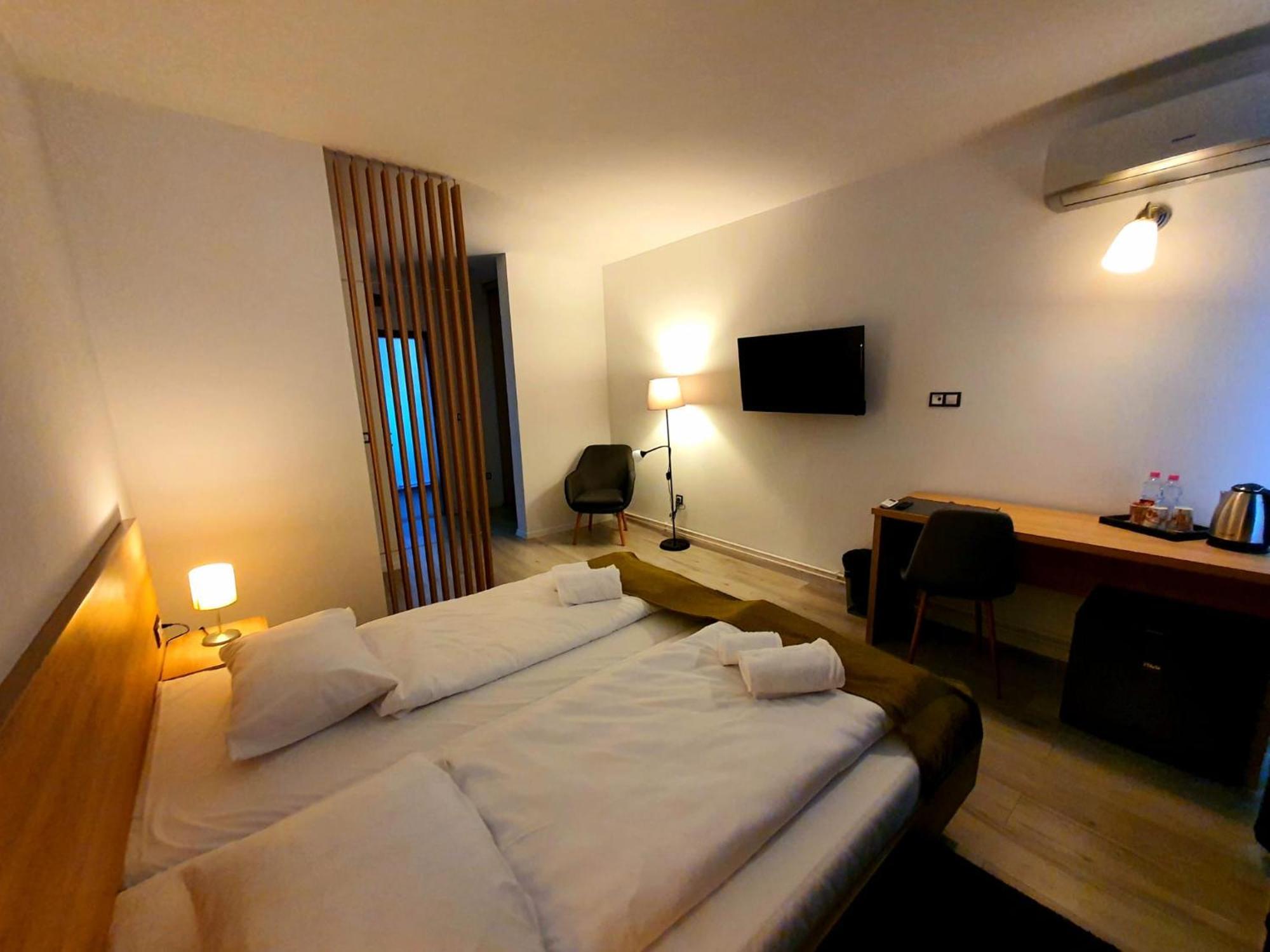 Hnl Aparthotel *